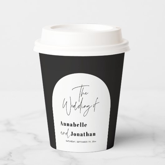 modern elegant script bruiloft met zwarte en witte papieren bekers (Voorkant)