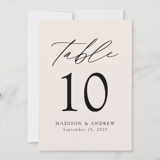 Modern elegant script crème Wedding Table Number (Voorkant)