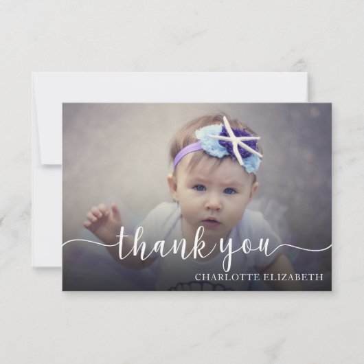 Modern Elegant Script Eerste Verjaardag Foto Bedankkaart (Voorkant)
