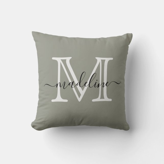 Modern Elegant Script Evergreen Fog Monogram Kussen (Voorkant)