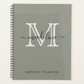 Modern Elegant Script Evergreen Fog Monogram Planner (Voorkant)