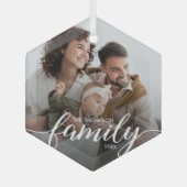 Modern Elegant Script Familie houdt van kerstfoto Glas Ornament (Voorkant)
