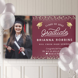 Modern Elegant Script Gold Afstuderen Foto Maroon Spandoek