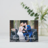 Modern Elegant Script Liefde Bedankt Trouwfoto W Briefkaart (Staand voorkant)