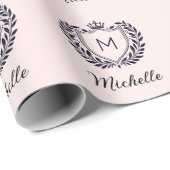 Modern elegant script Monogram Naam Custom Pink Cadeaupapier (Rol Hoek)