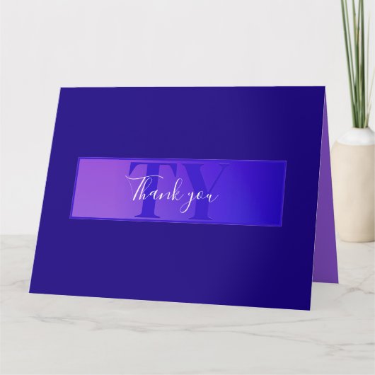 Modern Elegant Script Naam & Monogram Ombre Paarse Kaart (Voorkant)