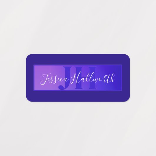 Modern Elegant Script Naam & Monogram Ombre Paarse Labels (Design 1)
