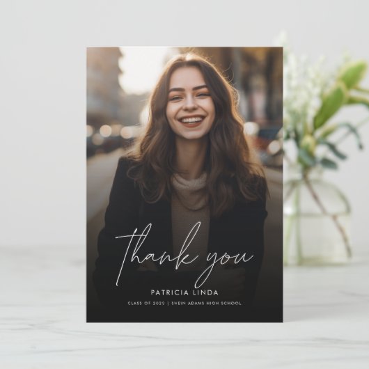 Modern Elegant Script Overlay Photo Afstuderen Bedankkaart (Staand voorkant)