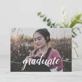 Modern Elegant Script Photo High School Afstuderen Aankondiging (Staand voorkant)