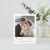Modern Elegant Script Photo Weddenschap Bedankt Briefkaart (Staand voorkant)