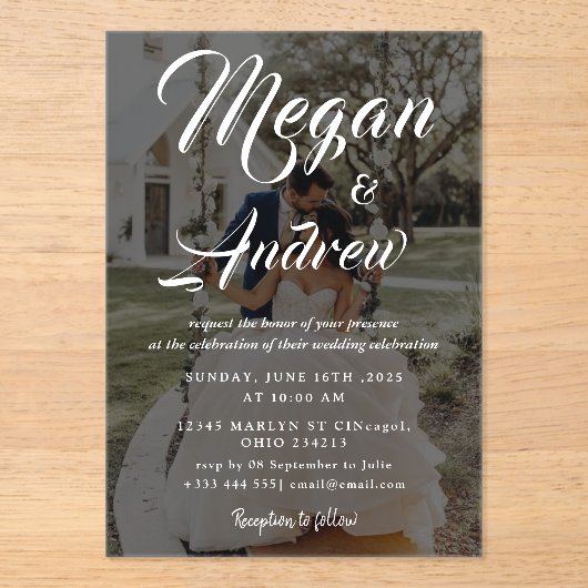 Modern Elegant Script Photo Wedding Acryl Uitnodigingen (Voorkant)