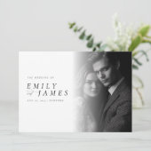Modern Elegant Script Photo Wedding Kaart (Staand voorkant)