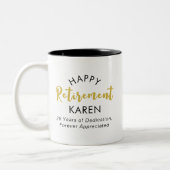 Modern Elegant Script Zwart Goud Happy Retirement Tweekleurige Koffiemok (Links)
