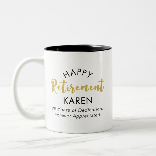 Modern Elegant Script Zwart Goud Happy Retirement Tweekleurige Koffiemok (Links)
