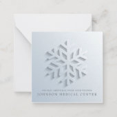 Modern Elegant Snowflake Medical Holiday Greetings Notitiekaartje (Voorkant)