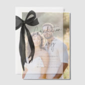 Modern Elegant Trendy Stijlvol Zwart Bow Afstudere Vellum Uitnodigingen (Offset (Koppel))