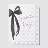 Modern Elegant Trendy Stijlvol Zwart Bow Afstudere Vellum Uitnodigingen (Offset (Uitnodiging))