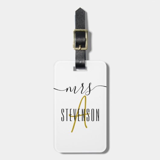 Modern Elegant Typografie Mrs Black White Monogram Bagagelabel (Voorkant verticaal)
