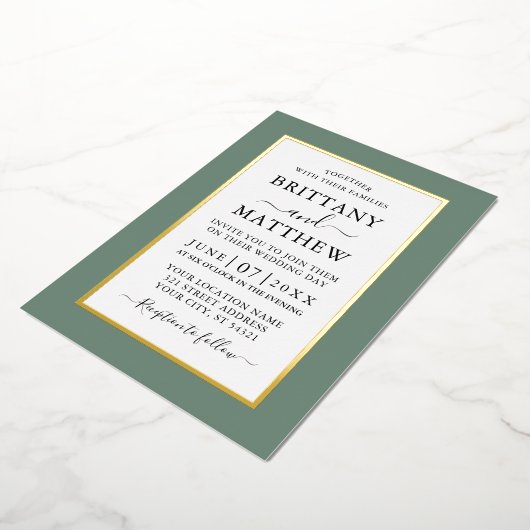 Modern Elegant Wedding Sage Green Gold Folie Uitnodiging (Gedraaid)