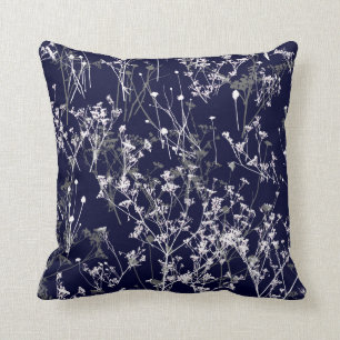 Modern Elegant Wildflower op Navy Blue Kussen