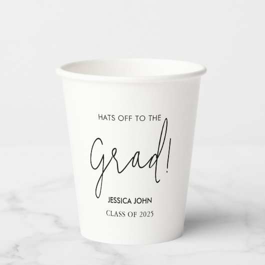 Modern Elegant Wit Gefeliciteerd Afstuderen Papieren Bekers (Voorkant)