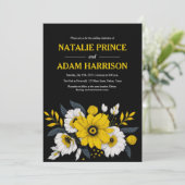Modern Elegant Yellow White Floral Bouquet Wedding Kaart (Staand voorkant)