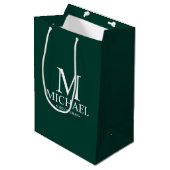 Modern Emerald Green Gepersonaliseerde Groomsman Medium Cadeauzakje (Voorkant Gekanteld)