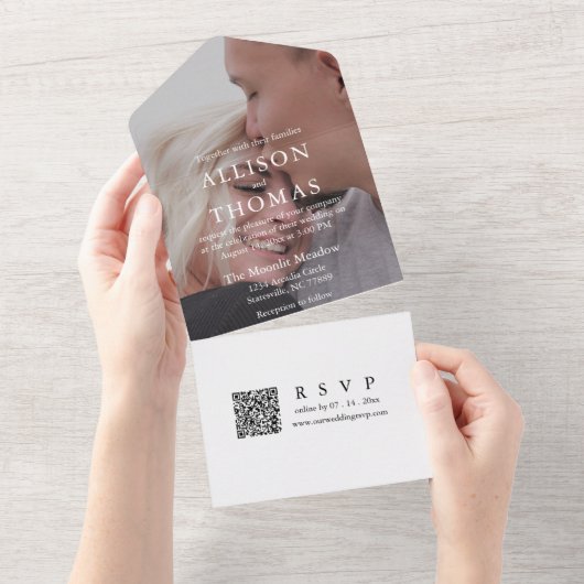 Modern Emerald Green QR Code Monogram Weddenschap All In One Uitnodiging (Afscheurbaar)