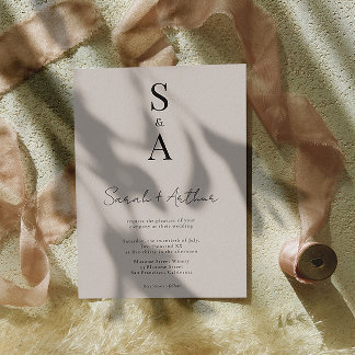 Modern en Elegant Script en Monogram Bruiloft Kaart