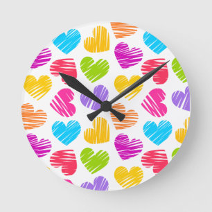 Modern en Girly Vibrant Doodled Hearts Pattern Ronde Klok