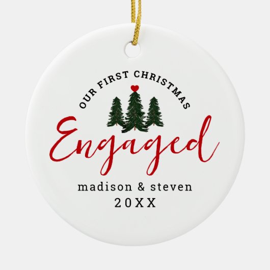 Modern Engaged Onze Eerste Kerstmis Gepersonalisee Keramisch Ornament (Voorkant)