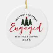 Modern Engaged Onze Eerste Kerstmis Gepersonalisee Keramisch Ornament (Achterkant)