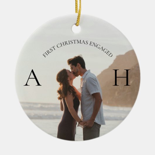 Modern Engagement 2 Photo First Christmas Engaged Keramisch Ornament (Voorkant)
