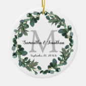 Modern Eucalyptus Wreath Monogram Weddenschap Keramisch Ornament (Voorkant)