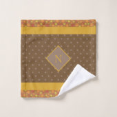 Modern Fall Leaves Monogram Brown Polka Dot Bad Handdoek (Wasdoekje)