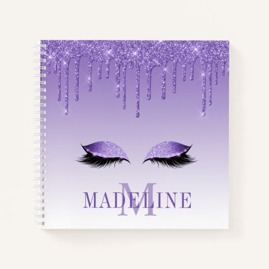 Modern Fashionable Paarse Glitter Lashes Monogram Notitieboek (Voorkant)