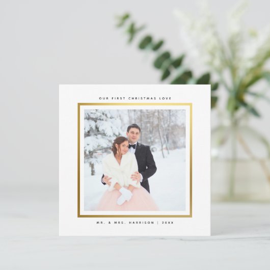 Modern Faux Gold Eerste Kerstdag Mr en Mrs Flat Feestdagenkaart (Staand voorkant)