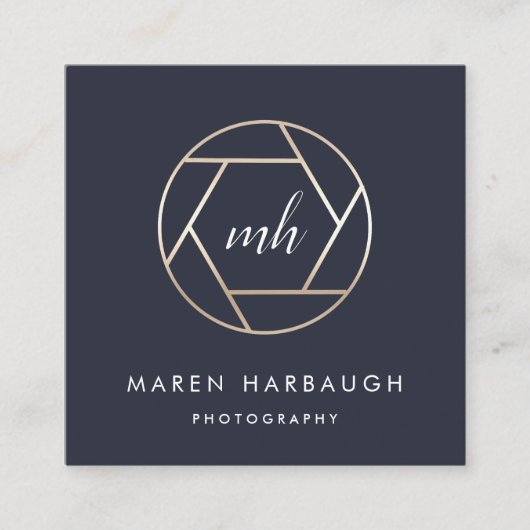 Modern Faux Gold Fotografe Monogram Logo Vierkante Visitekaartje (Voorkant)