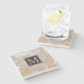 Modern Faux Roos Gold Marble Swirl Monogram Stenen Onderzetter (Zijkant)