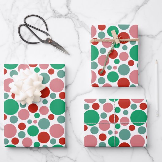 Modern Festive Cute Polka Dot Red Pink Green Inpakpapier Vel (Voorkant)