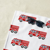 Modern Fire Truck Pattern Personalized Kinder Strandlaken (In situ)