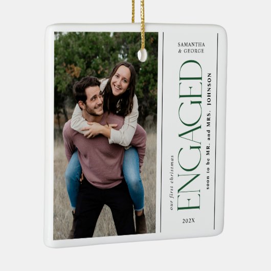 Modern First Christmas Engaged Couples Photo Keramisch Ornament (Rechts)