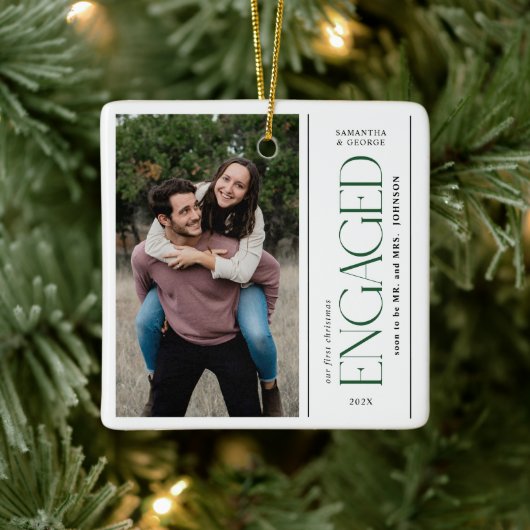 Modern First Christmas Engaged Couples Photo Keramisch Ornament (Boom)