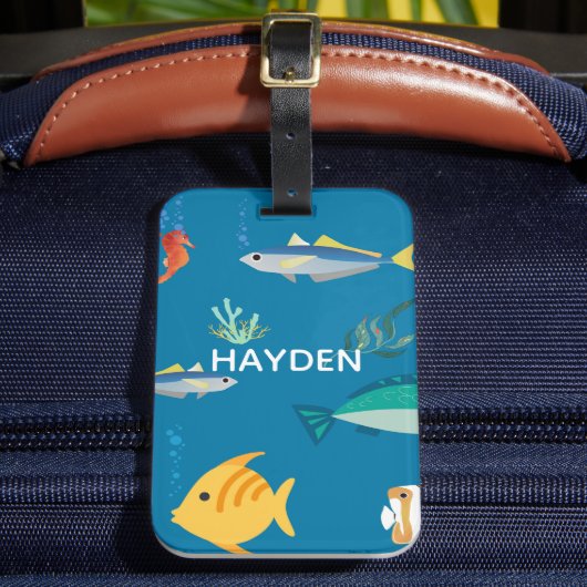 Modern Fish and Seahorse Blue Personalised Bagagelabel (Voorkant Insitu 2)