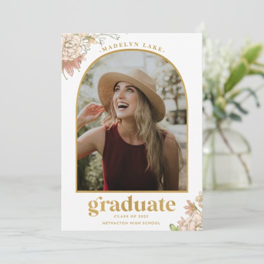 Modern Floral Arched Photo Afstuderen Aankondiging (Staand voorkant)