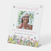 Modern Floral Memorial viering van het leven Reclamebord Met Voetstuk (Voorkant)