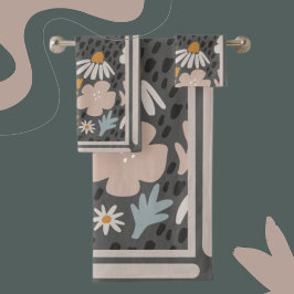 Modern Flowers Perwinkle, Oranje, Blush on Brown Bad Handdoek