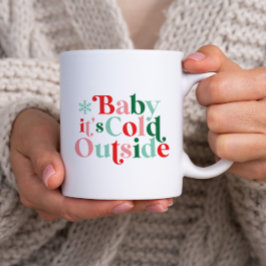 Modern Font Boho Baby Het is koud buiten Kerstmis Tweekleurige Koffiemok