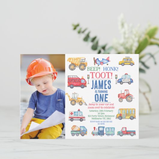 Modern Fotovervoer 1e Verjaardag Uitnodiging (Staand voorkant)