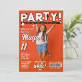 Modern Fun Cool White Black 11th Bday Tabloid News Kaart (Staand voorkant)